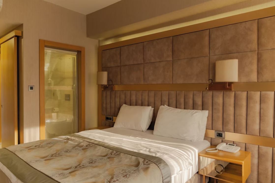 Butik otel tasarımı - yatak başı detayı