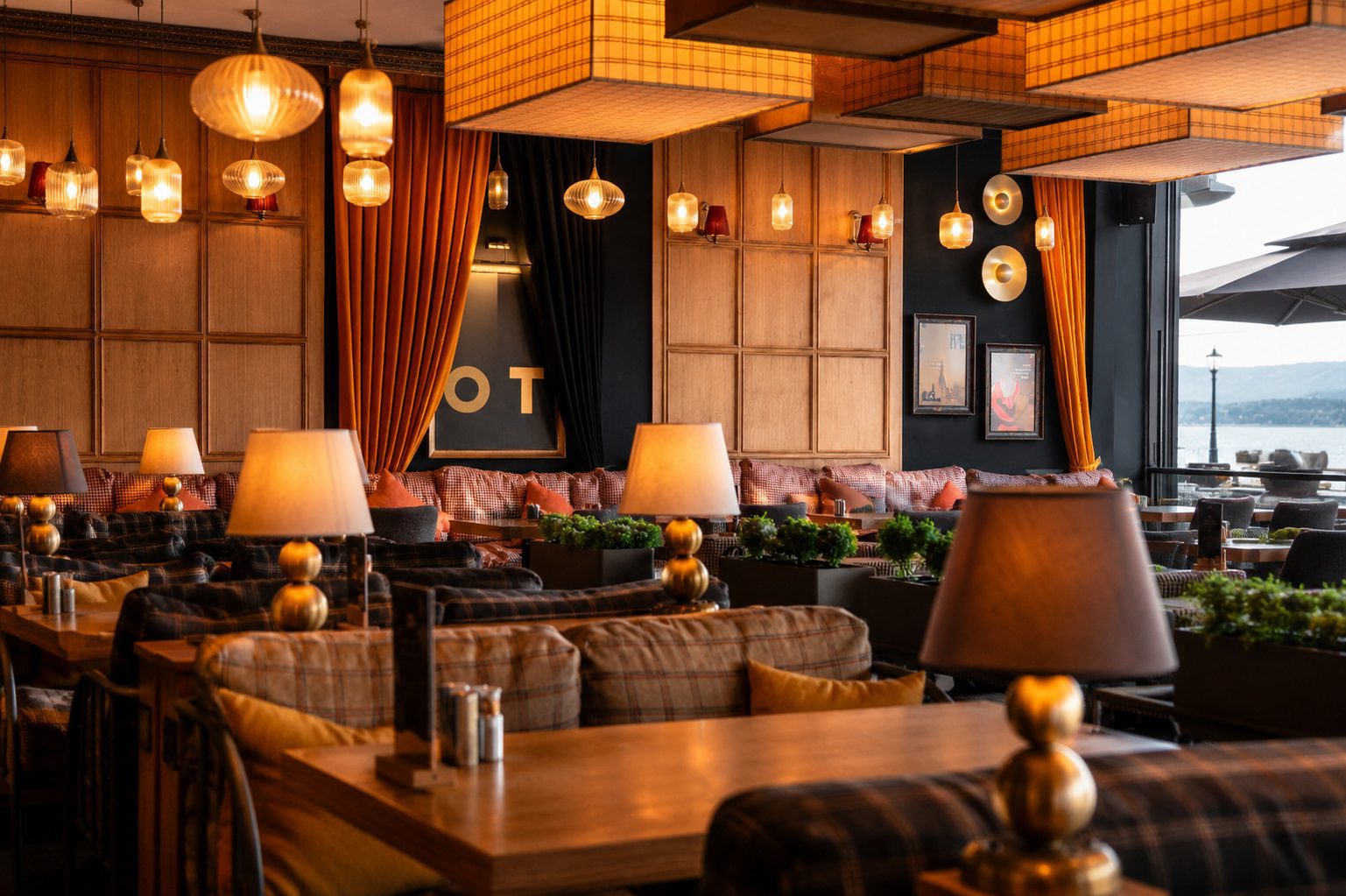 OT Kafe Çanakkale kafe tasarımı -ot perde detayı