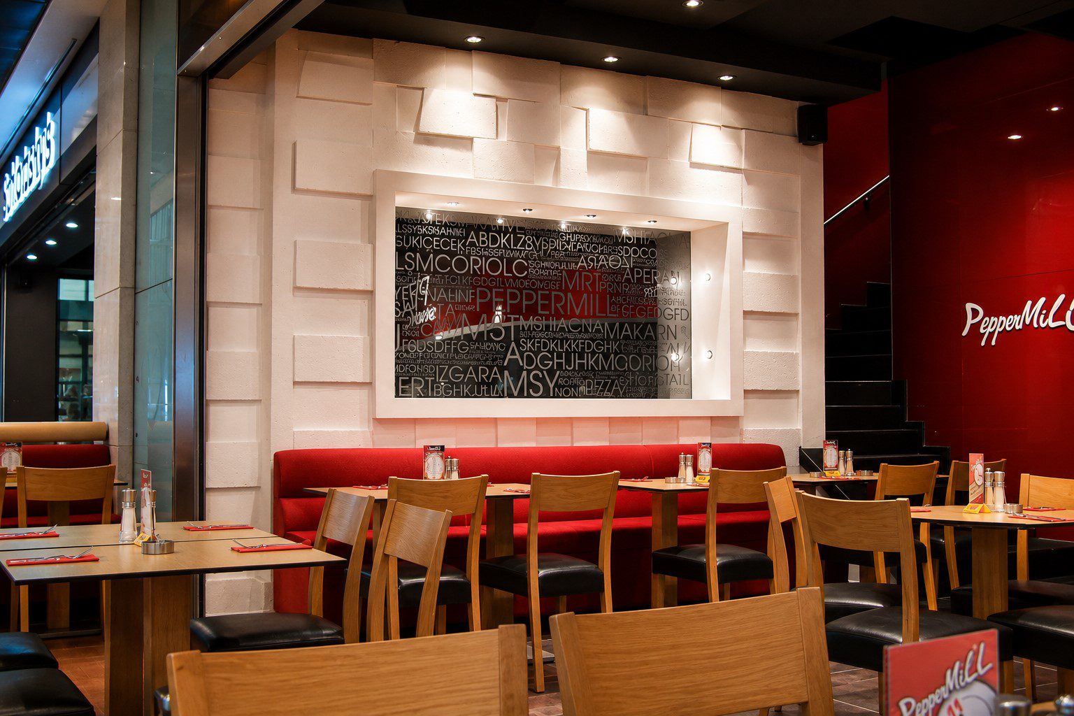 PepperMill fast food restoran tasarımı -duvar tasarımı