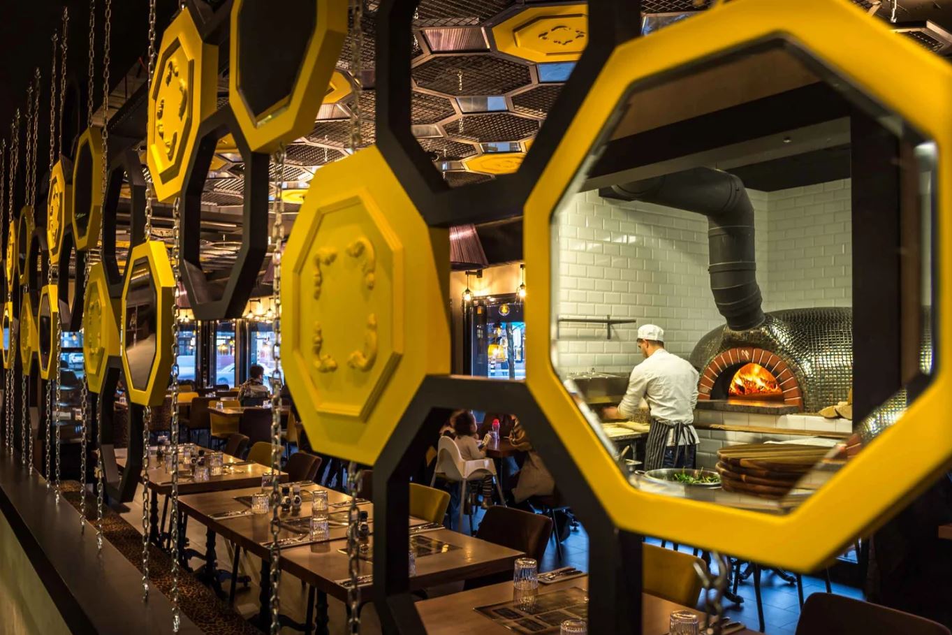 Restoran ve kafe tasarımı Beymen Rotterdam - separasyon detayı - CO Mimarlık