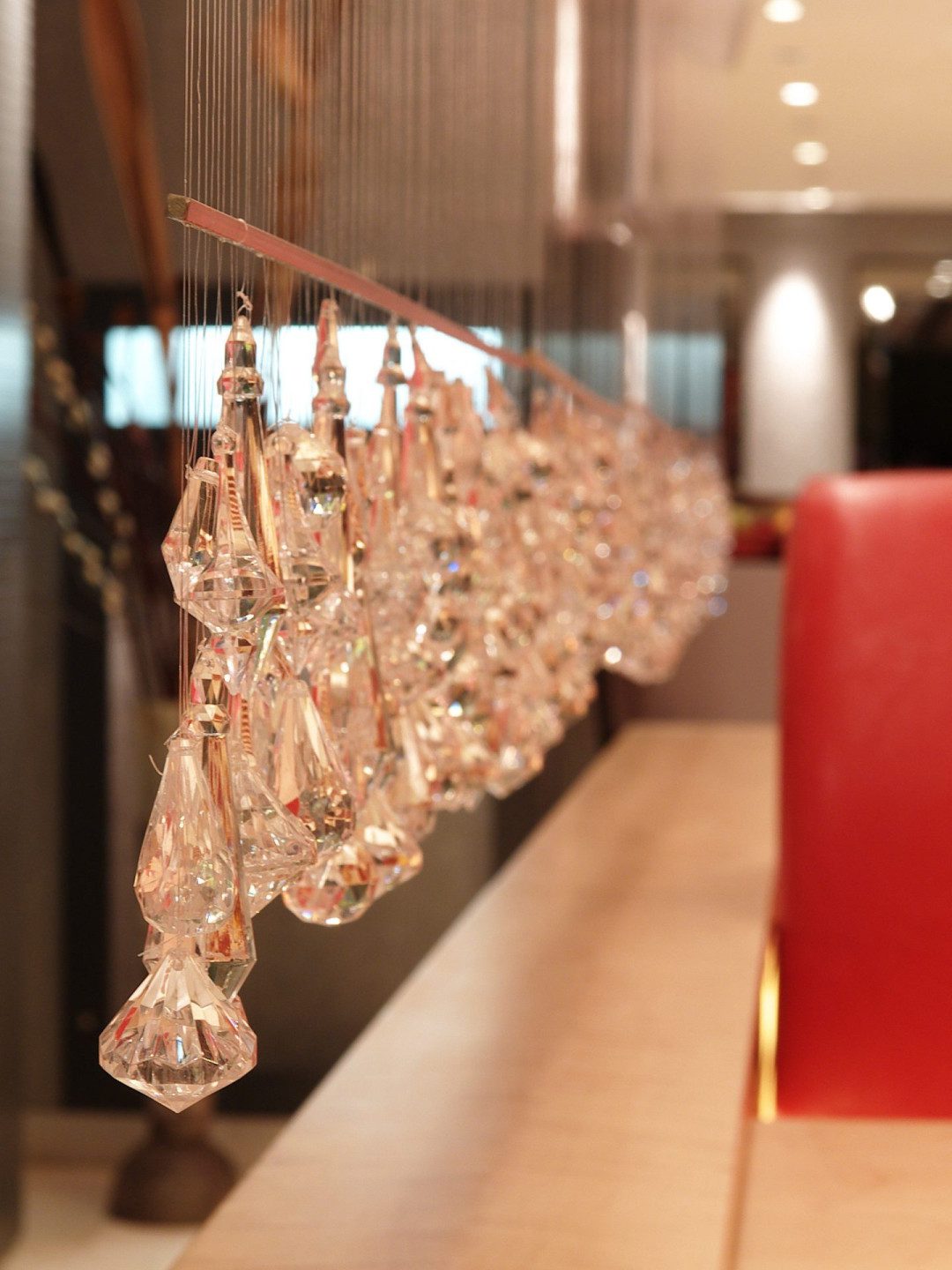 Kristal damla sarkıt aydınlatma detayı, PepperMill / II Ankara