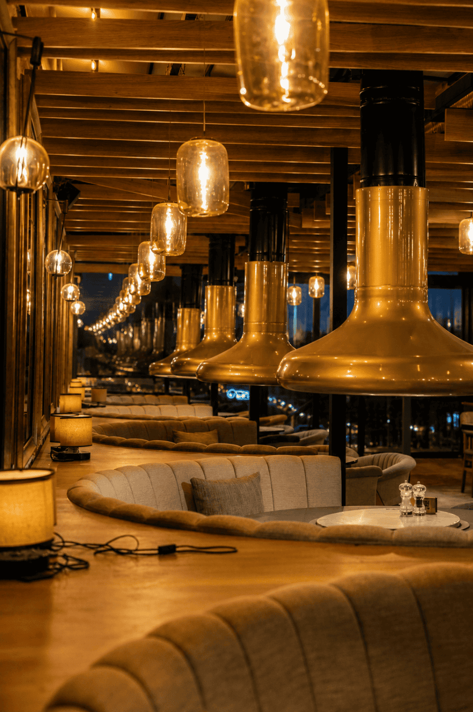 İki Duble Ocakbaşı restoran tasarımı - mangal ve baca detayı